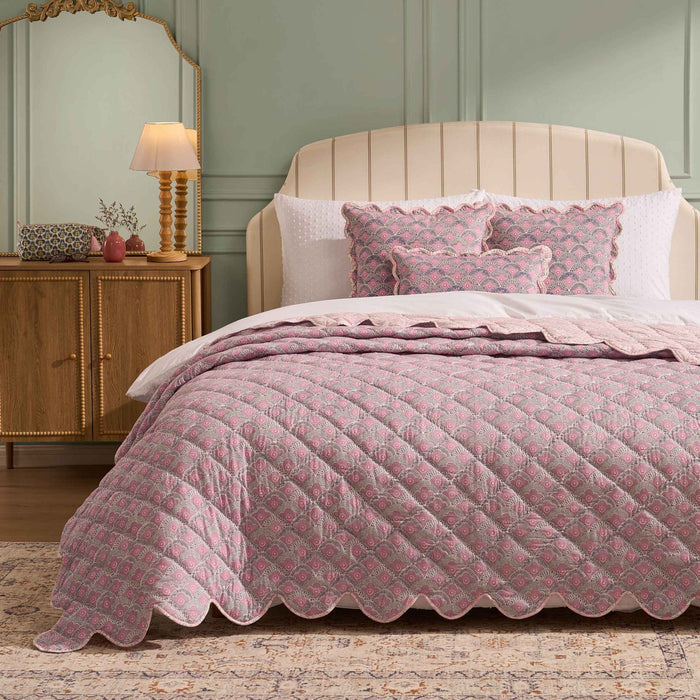 Esme 100% Cotton Printed Scallop Reversible Bedspread - Pink - DUSK