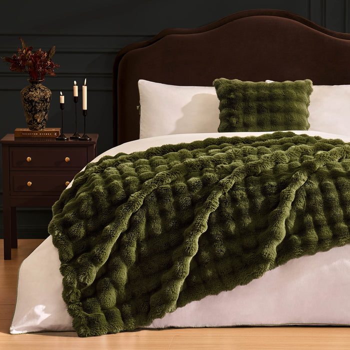 Super Soft Bobble Faux Fur Throw - Green - DUSK